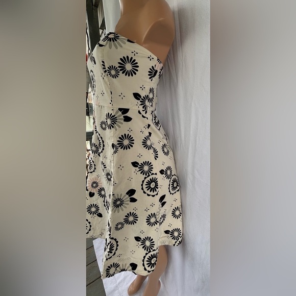 GAP STRETCH MINI DRESS STRAPLESS LINED CREAM W/ BLACK PINK GRAY FLOWERS SIZE 12 - Picture 9 of 11